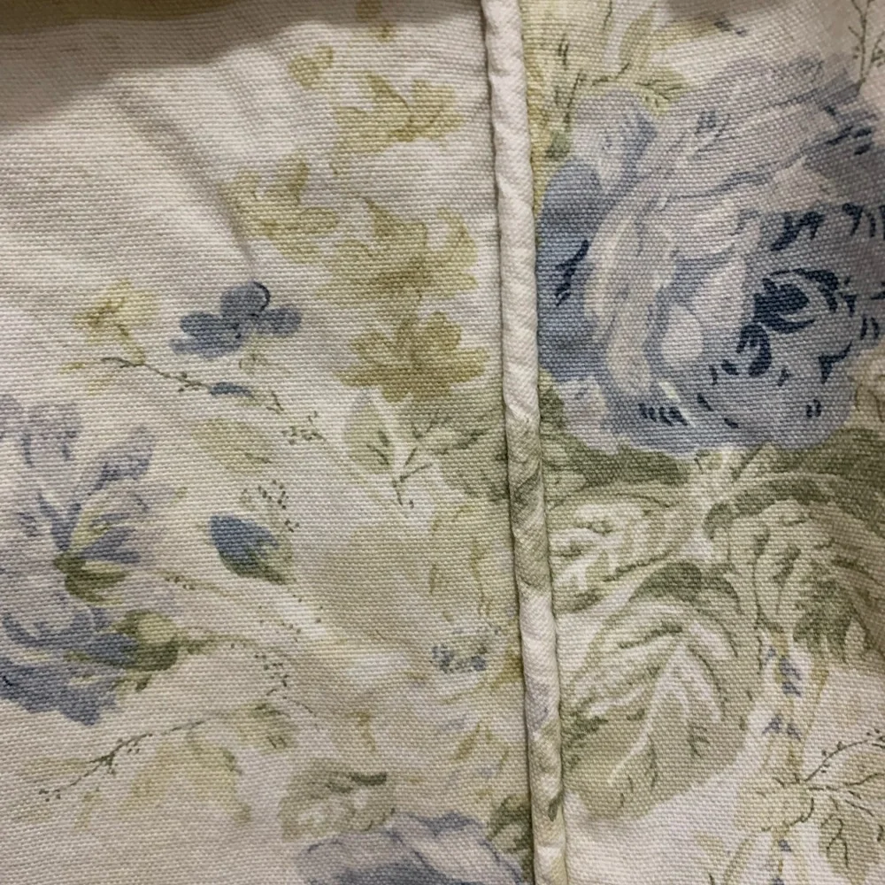 Vintage Country Cottage Cloth Shower Curtain